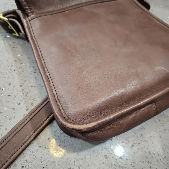 Coach Mahogany Brown Vintage Legacy Medium Studio Flap Bag. - Picture 13 of 17